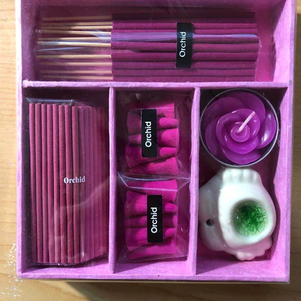 NIB: Incense and Candle Gift Set - Orchid - Picture 2 of 2